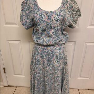 LizWear Liz Wear Large Liz Clairborne Floral Print Dress with Button Detail